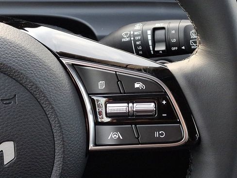 New 2026 Kia Seltos EX image 16