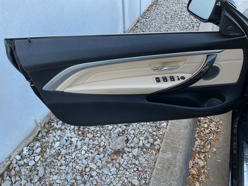 Used 2018 BMW 440i Convertible image 13