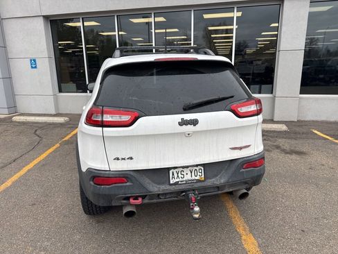 Used 2016 Jeep Cherokee Trailhawk w/ Comfort/Convenience Group image 5