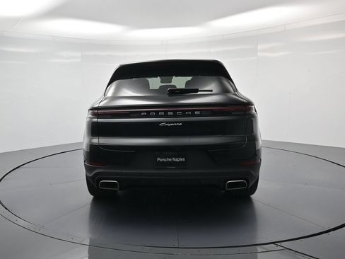 Certified 2026 Porsche Cayenne AWD/4WD image 29
