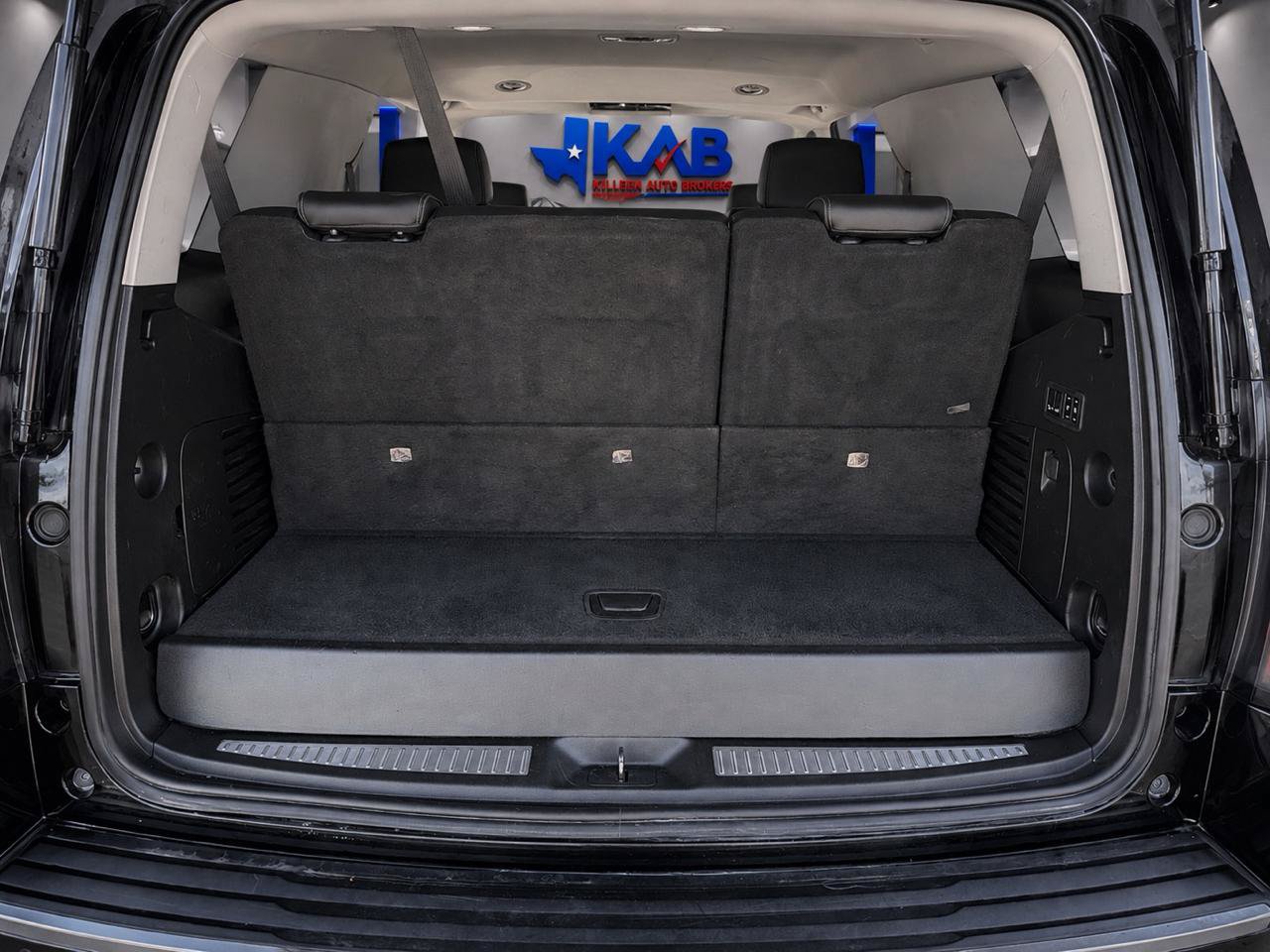 Used 2019 GMC Yukon Denali w/ Denali Ultimate Package AWD/4WD image 25