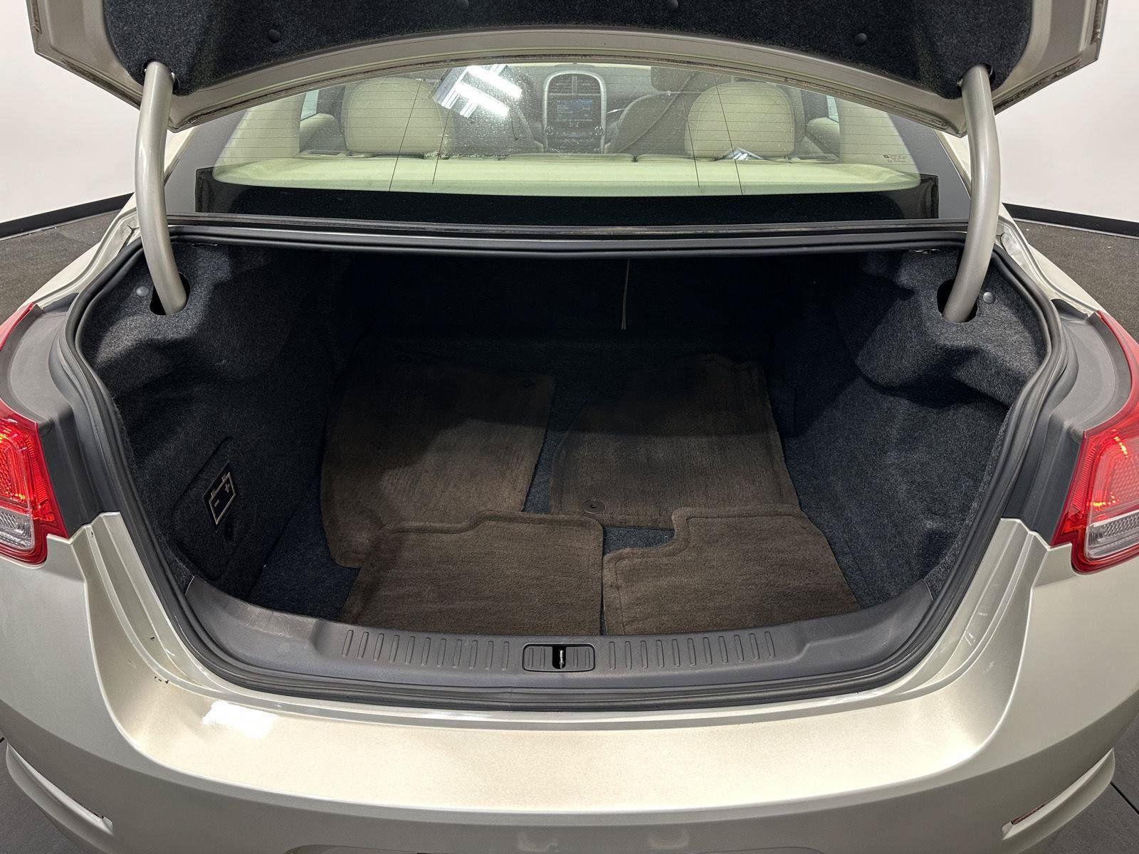 Used 2014 Chevrolet Malibu LT w/ Power Convenience Package FWD image 23