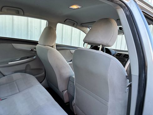 Used 2011 Toyota Corolla LE image 15