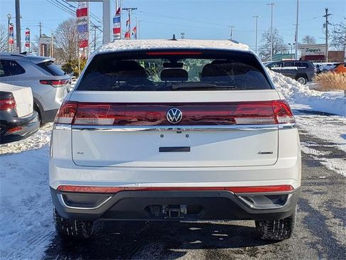 New 2026 Volkswagen Atlas Cross Sport SE image 4