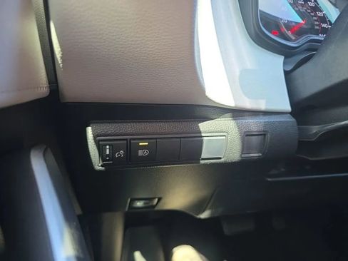 Used 2020 Toyota Corolla SE FWD image 23