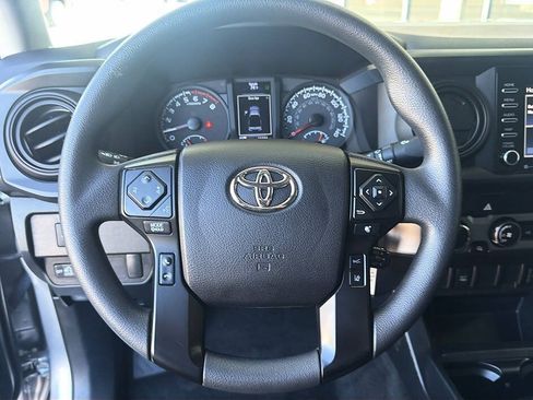 Used 2021 Toyota Tacoma SR5 AWD/4WD image 6