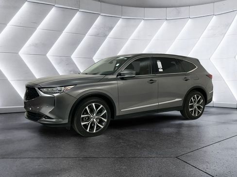 Used 2023 Acura MDX w/ Technology Package FWD image 3