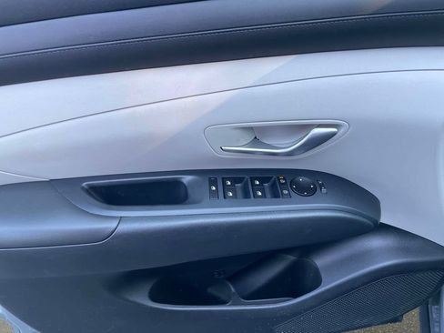 Used 2025 Hyundai Tucson SEL FWD image 19