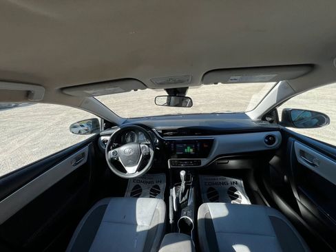 Used 2018 Toyota Corolla LE FWD image 13