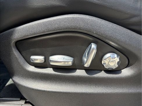 Used 2019 Porsche Cayenne S AWD/4WD image 22