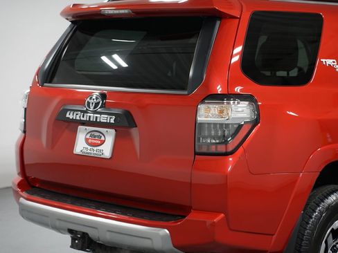 Certified 2024 Toyota 4Runner TRD Off-Road Premium image 9