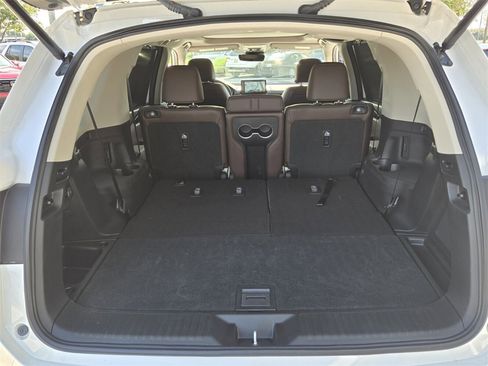 Used 2024 Honda Pilot Elite image 16