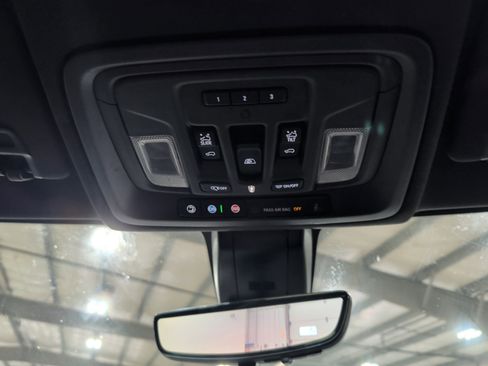 Used 2021 GMC Sierra 2500 AT4 w/ AT4 Premium Plus Package image 12