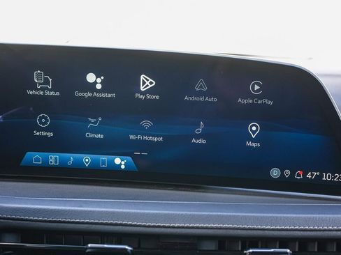 Used 2024 Cadillac XT4 Premium Luxury image 15