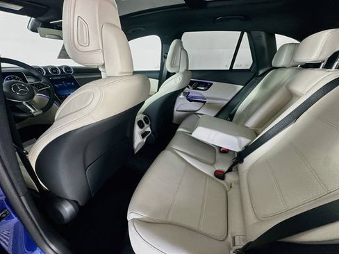 Used 2026 Mercedes-Benz GLC 300 image 25