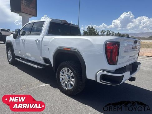 Used 2022 GMC Sierra 3500 Denali AWD/4WD image 18