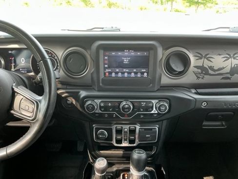 Used 2020 Jeep Wrangler Unlimited Sport AWD/4WD image 24