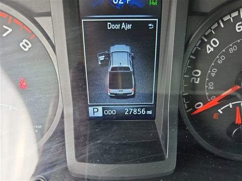 Used 2023 Toyota Tacoma SR image 14