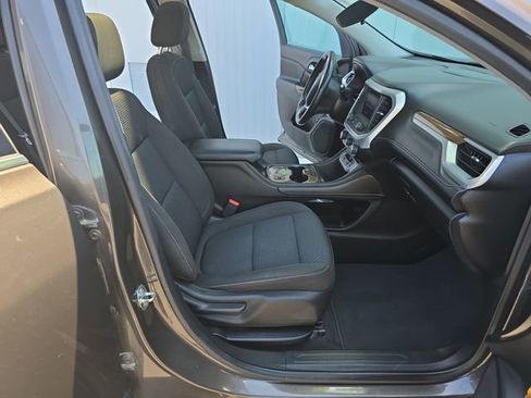 Used 2020 GMC Acadia SLE w/ Driver Convenience Package image 18