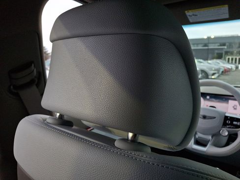 Certified 2026 Genesis Electrified GV70 image 13