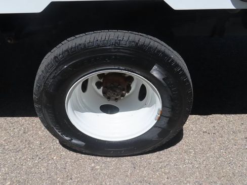 Used 2024 Ford E-450 and Econoline 450 Super Duty RWD image 14