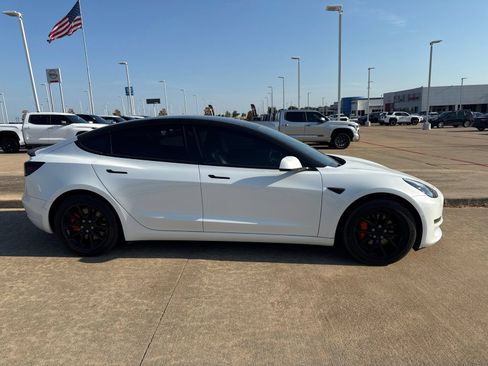 Used 2018 Tesla Model 3 RWD image 8