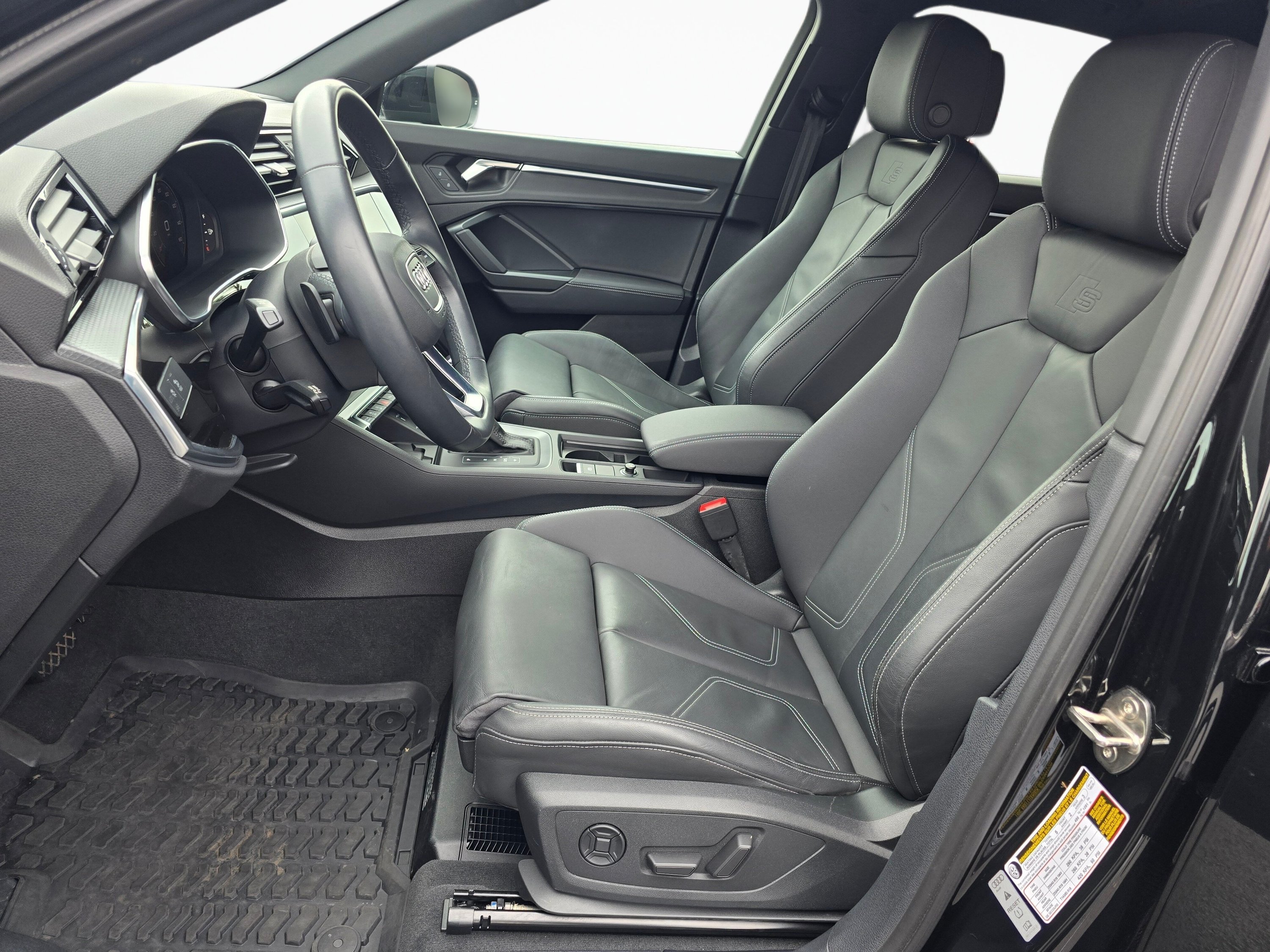 Used 2023 Audi SQ5 Prestige w/ Prestige Package AWD/4WD image 12