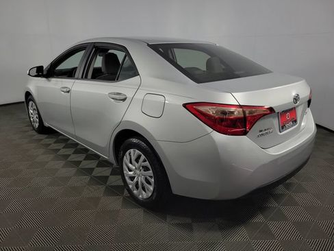 Used 2019 Toyota Corolla LE FWD image 6