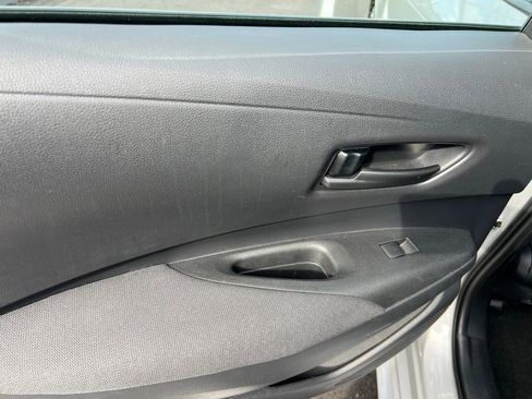 Used 2022 Toyota Corolla LE FWD image 37