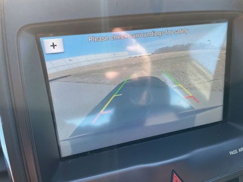 Used 2016 Ford Taurus SEL w/ Equipment Group 201A image 18