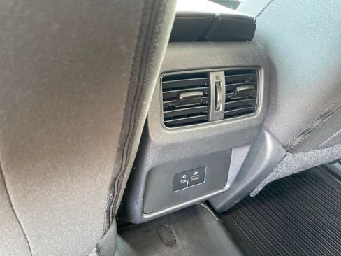 Used 2023 Nissan Rogue SV AWD/4WD image 19