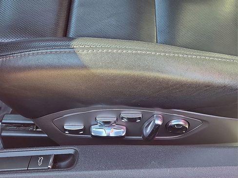 Used 2020 Porsche 718 Cayman S image 23