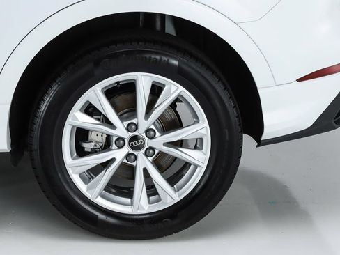 Used 2025 Audi Q3 2.0T Premium Plus w/ Premium Plus Package AWD/4WD image 52