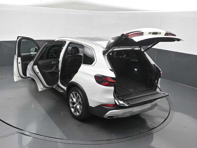 Used 2024 BMW X5 xDrive40i AWD/4WD image 62
