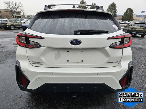 Certified 2024 Subaru Crosstrek 2.5i Limited w/ Crosstrek Mirror Package image 8
