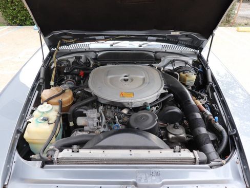 Used 1989 Mercedes-Benz 560 SL image 27