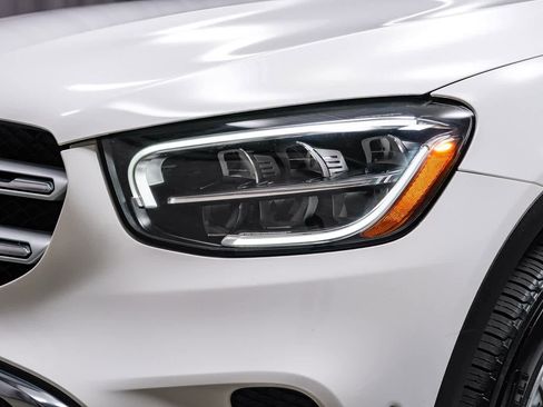 Used 2021 Mercedes-Benz GLC 300 image 11