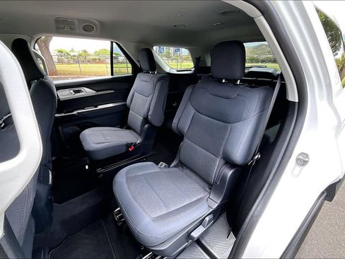 Used 2026 Ford Explorer Active RWD image 28