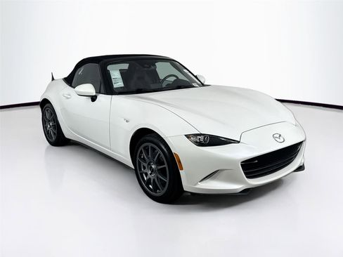 Certified 2023 MAZDA MX-5 Miata Grand Touring image 10