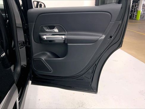 New 2026 Mercedes-Benz GLB 250 image 13