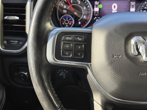 Used 2019 RAM 2500 Laramie w/ Night Edition image 19