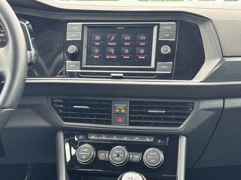Used 2020 Volkswagen Jetta GLI FWD image 7