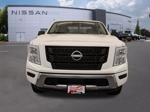 Used 2023 Nissan Titan SV AWD/4WD image 6