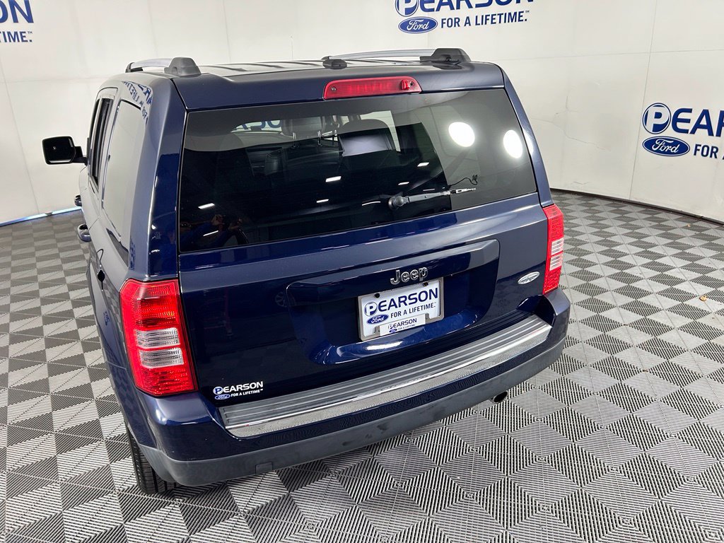 Used 2016 Jeep Patriot High Altitude FWD image 5