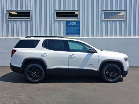 Used 2023 GMC Acadia AT4 w/ Preferred Package AWD/4WD image 9