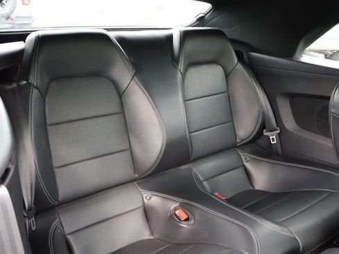 Used 2019 Ford Mustang GT Premium RWD image 15