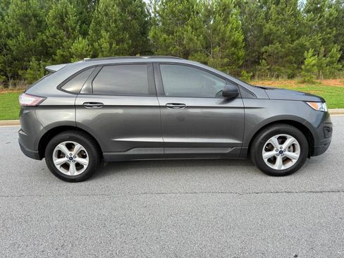 Used 2016 Ford Edge SE FWD image 16