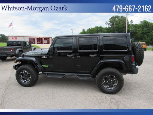 Used 2016 Jeep Wrangler Unlimited Rubicon AWD/4WD image 8