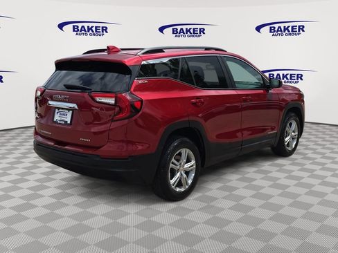 Used 2022 GMC Terrain SLE w/ Driver Convenience Package AWD/4WD image 5