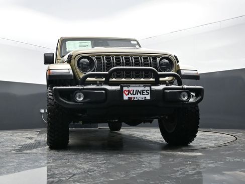 New 2026 Jeep Gladiator Willys AWD/4WD image 38
